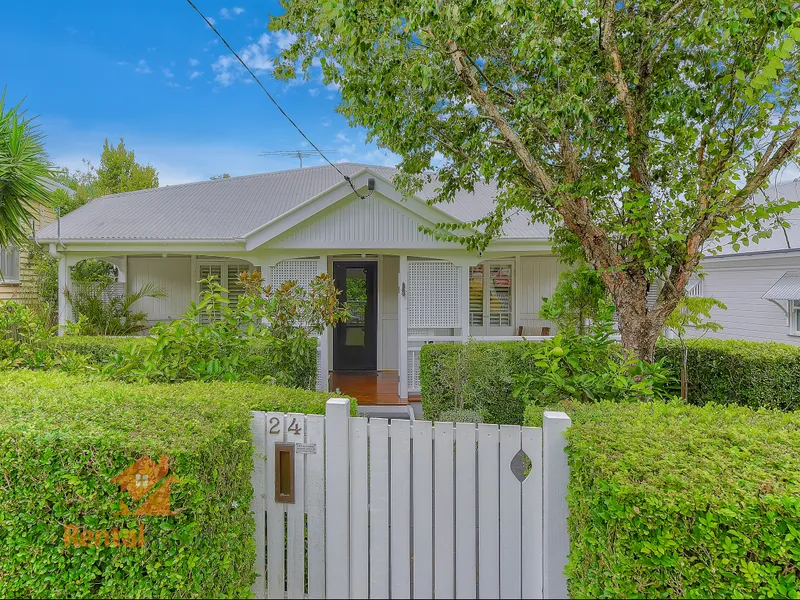 Charming 4 Bedroom Home in Fabulous Location!