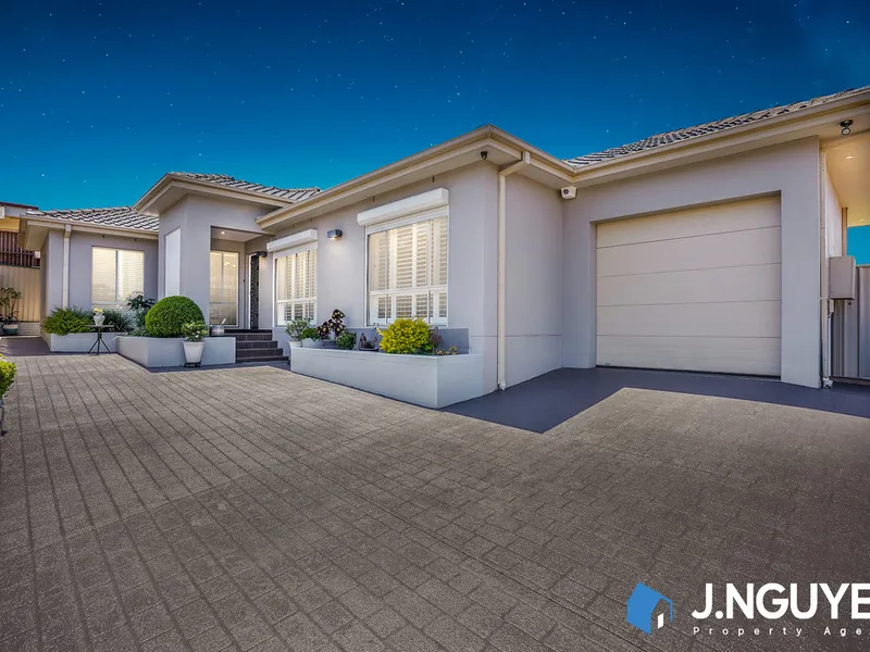 Exclusive Private Sanctuary | Privately Built Family Home | Outstanding Family Location