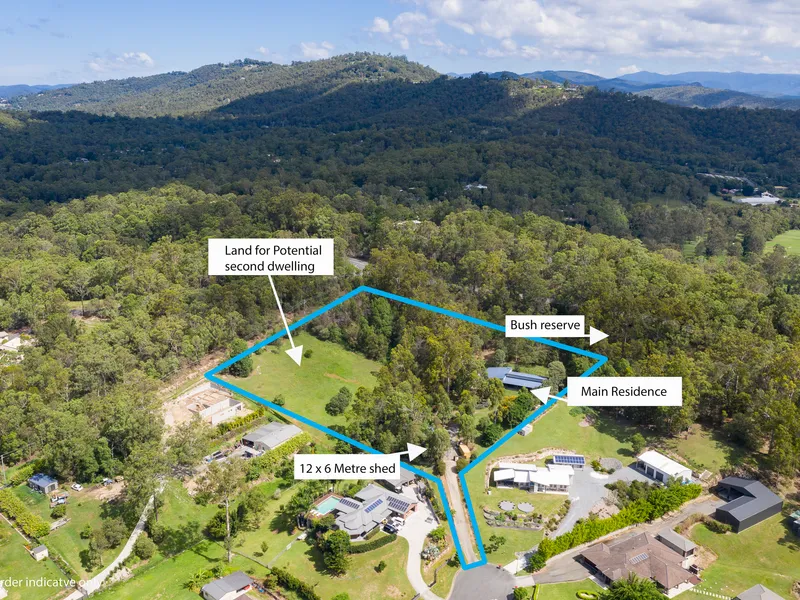 4 BED HOUSE ON 3.6 ACRES OF FULLY FENCED USUABLE LAND WITH POTENTIAL OF SECOND RESIDENCE