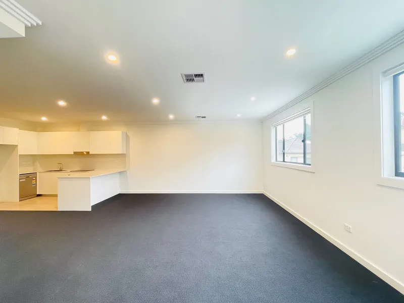 Brand New home perfect for professionals.