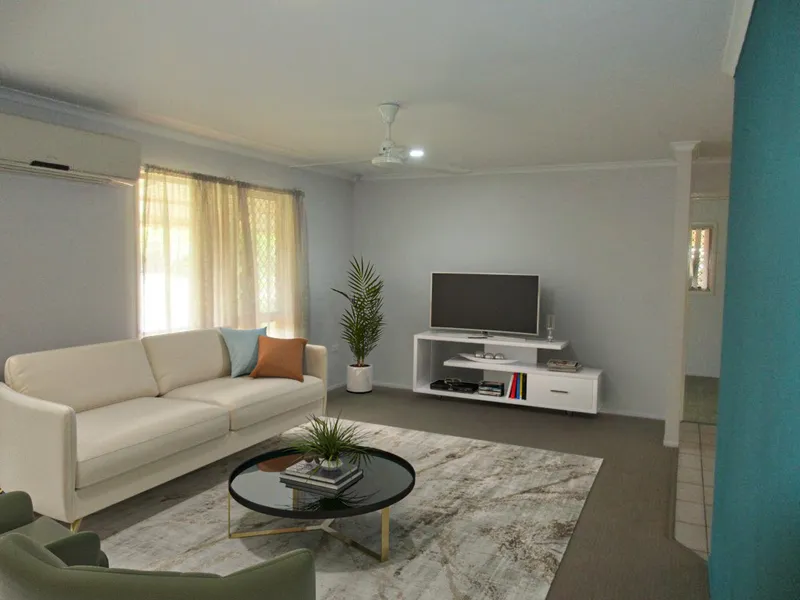 COSY HOME IN GREAT LOCATION!