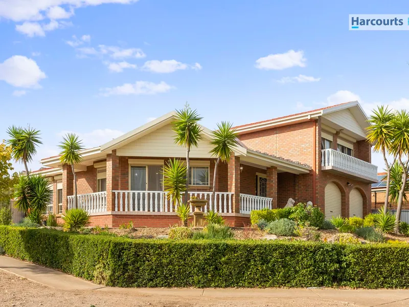 Sensational sunsets, space and a unique style!