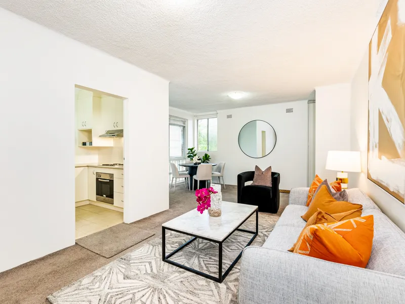 CONVENIENT AND EASY CARE LIVING