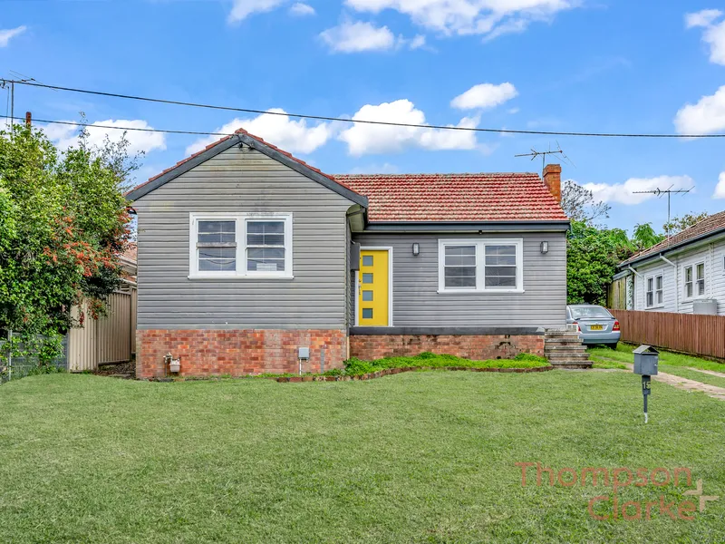 FULL OF CHARACTER & CHARM IN EAST MAITLAND!