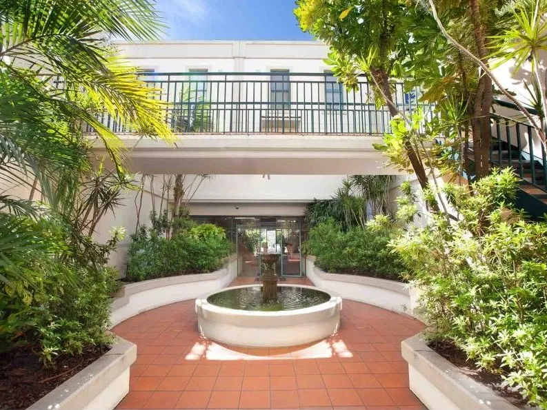 Spacious, light filled, inner city living!