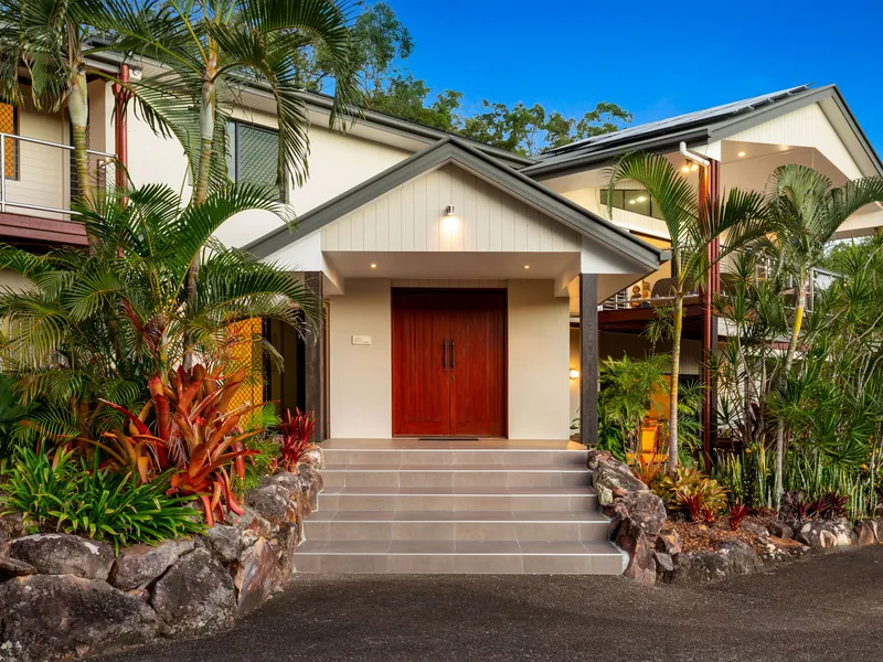 INCREDIBLE ACREAGE ESTATE WITH DUAL RESIDENCES, GRANNY FLAT & TENNIS COURT