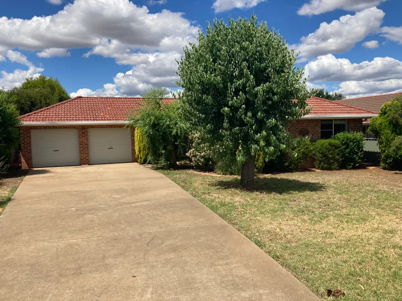 Furnished Three Bedroom Home in East Parkes