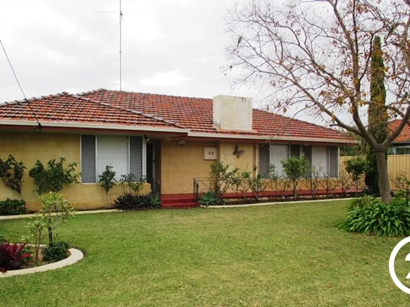 Charming 4-Bedroom Family Home with Workshop