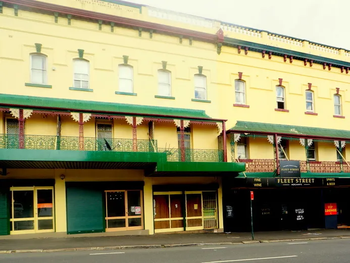 Very well presented 2 Bedroom Apartment