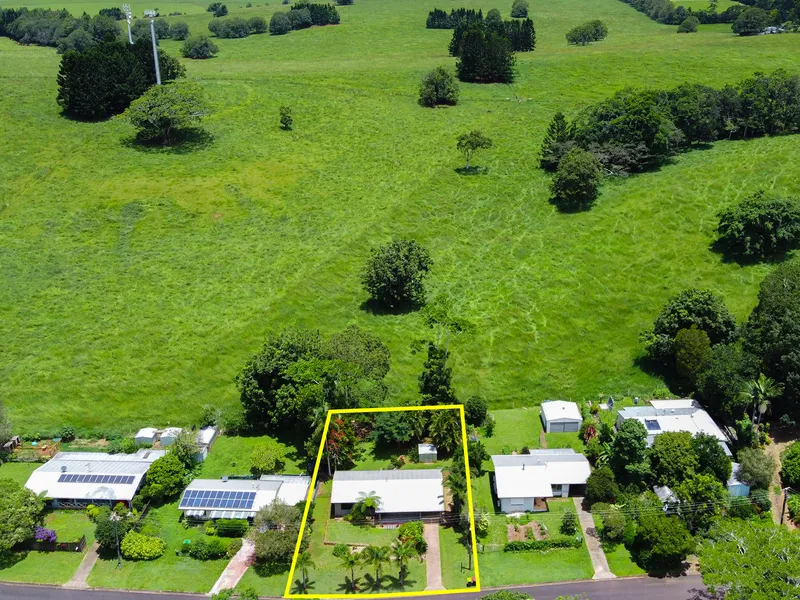 A Hidden Hideaway | No Rear Neighbours | Large Block 