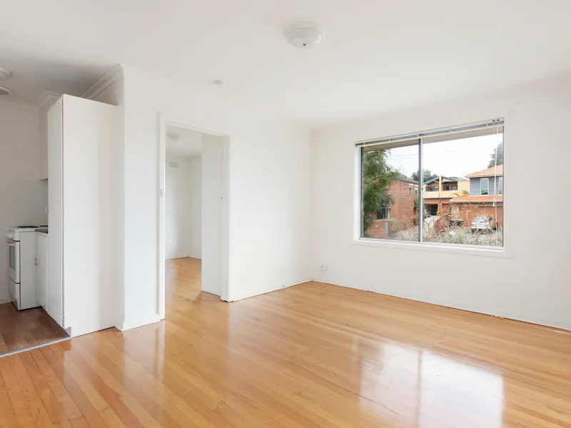 Spacious & Bright In A Perfect Location!