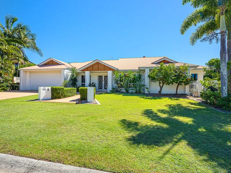 SPACIOUS MANCORP HOME WITH HIGH CEILINGS