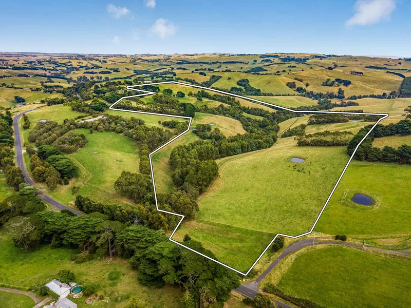 102 ACRE FARM WITH PANORAMIC WATER VIEWS AND PLANNING PERMIT FOR A HOUSE!