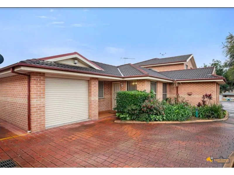 BEAUTIFUL 2 BEDROOM TOWNHOUSE AVAILABLE IN SOUTH WENTWORTHVILLE