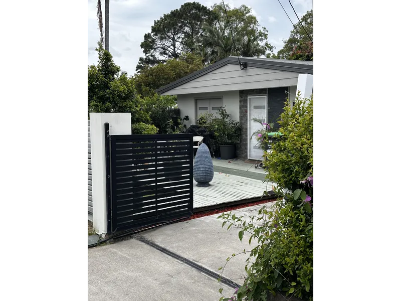 Seller Relocating North so this must be sold !