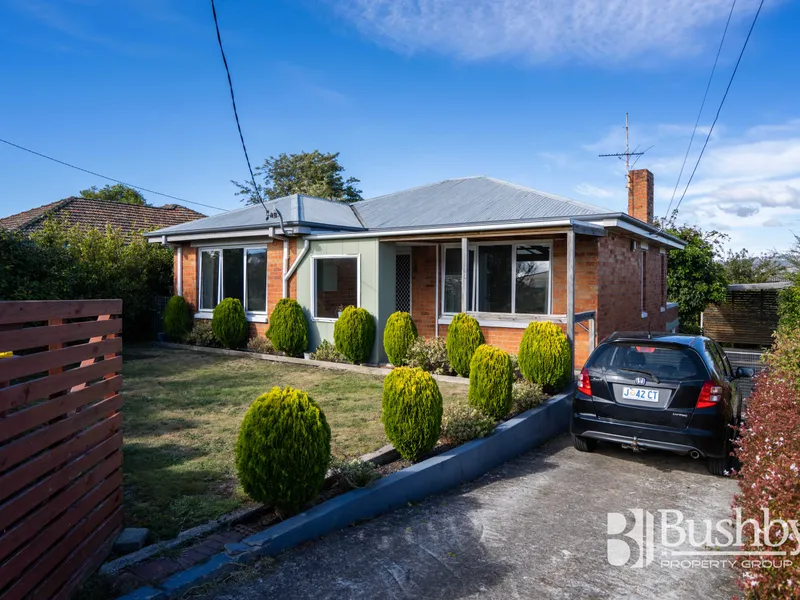 Neat And Tidy First Home Or Investment!