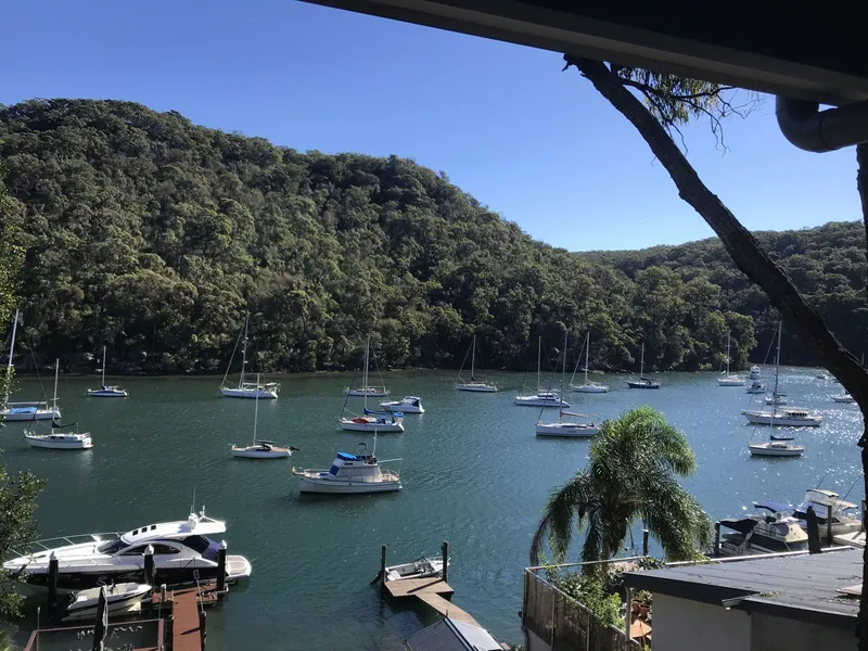 Waterfront unit with 180 degree waterviews