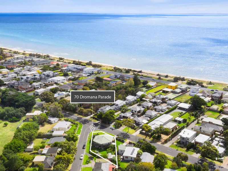 The Seaside Round House