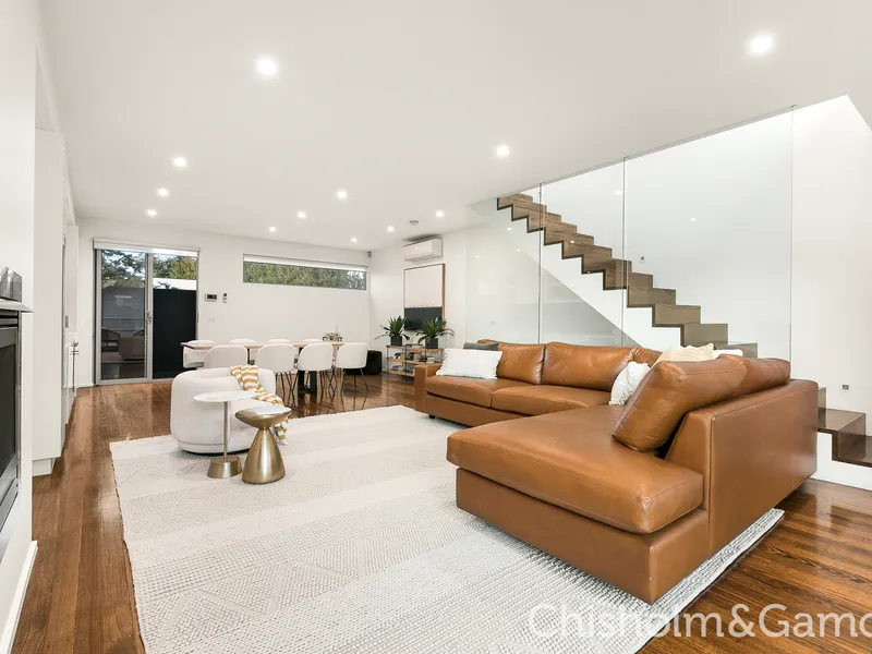 Lifestyle Living with Water Views
