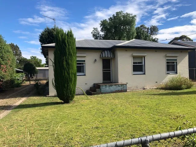 Value Buying, Large 1,214m2 Block