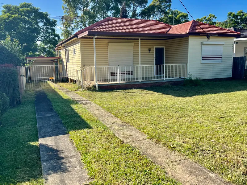 IMMACULATE 4 BEDROOM FAMILY HOME!