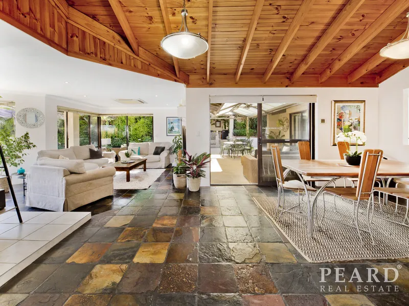 Character Filled Residence In The Heart Of Ocean Reef