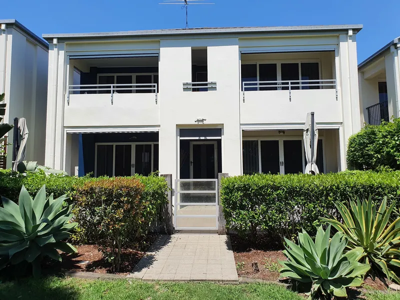 Fully Furnished including Electricity, Gas & Internet.