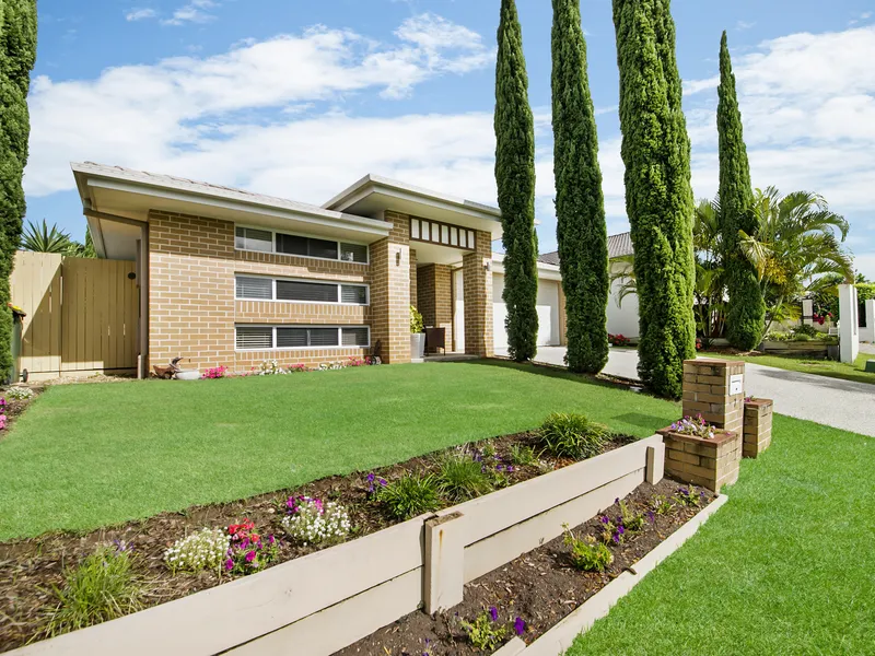 Stylish Entertainer & Contemporary Excellence in Heathwood