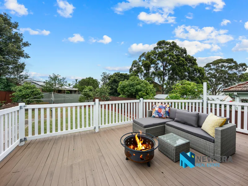 Prime Location!! Walk To Darcy rd Public, Pendle Hill School & Pendle Hill Station!! Duplex & Granny Flat Potential!!