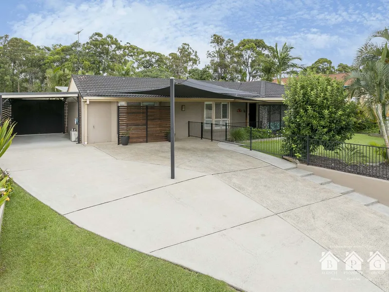 SIMPLY STUNNING!!! 1027m2 BLOCK, 4 BEDROOMS, 2 BATHROOMS, 2 LIVING AREAS, POOL & OUTSIDE ENTERTAINING, SIDE ACCESS AND SHED