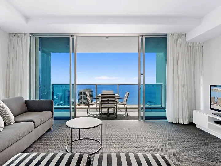 A 9 month Beachside holiday - 2 bedrooms Ocean Views $1000 per week