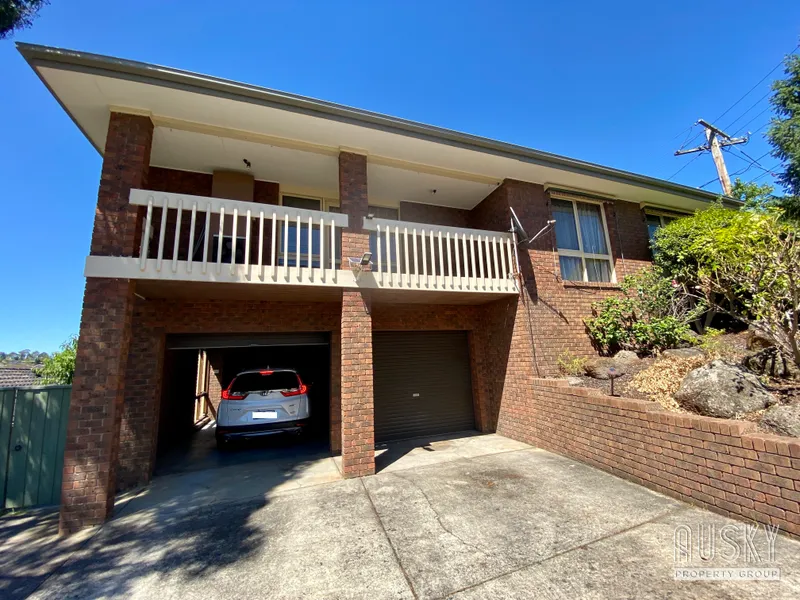 Spacious peaceful family home with a spectacular Outlook