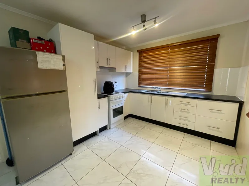 Cool + Cosy Sutton Unit