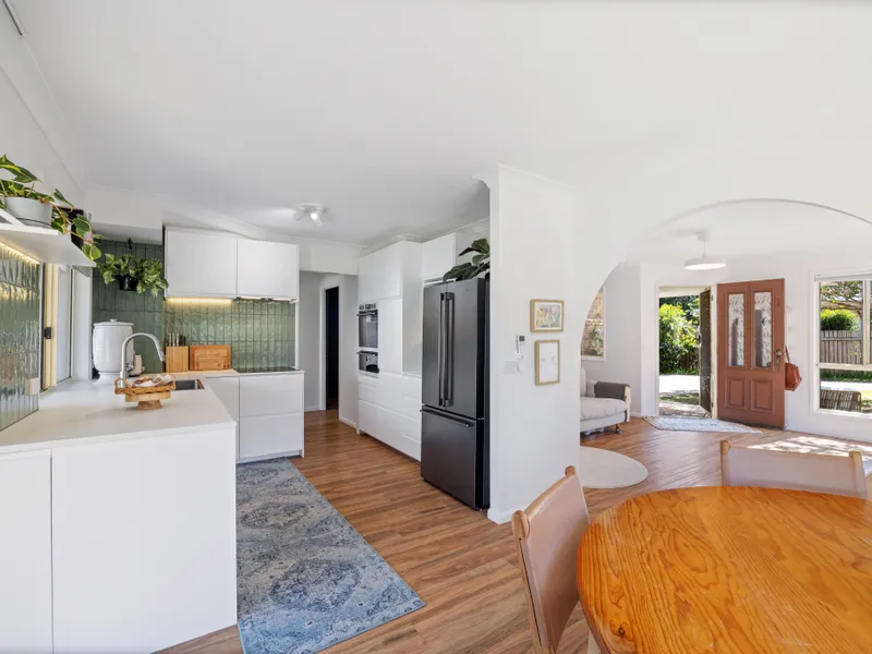 Exceptional Townhouse Opportunity in Maleny: Close walk to town, private backyard, and rainforest serenity!