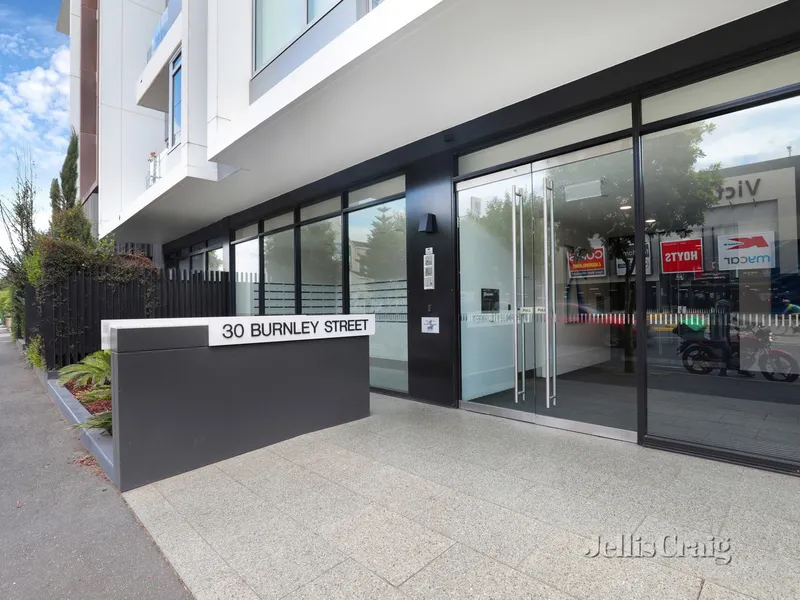 Spacious One Bedroom Apartment