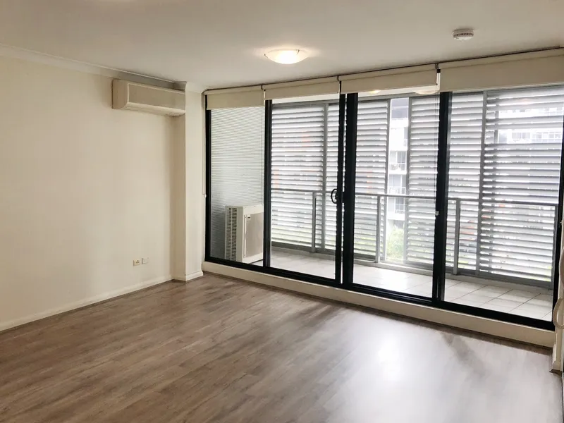 Lovely East Facing Apartment 
