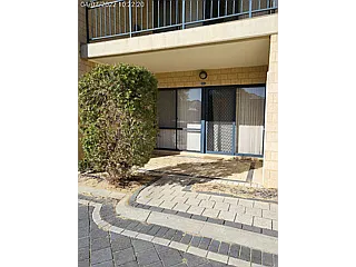 GREAT LOCATION UNIT FOR LEASE