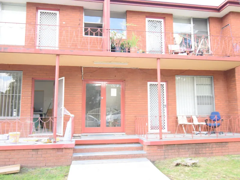 Very Good Condition 2 bedroom unit ground floor