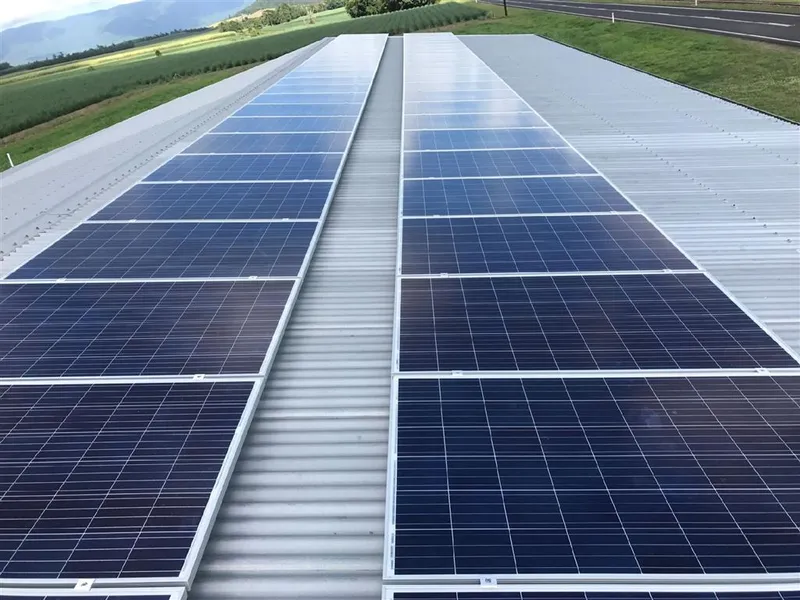 Large shed with 12.4 kW Solar power system on small acreage
