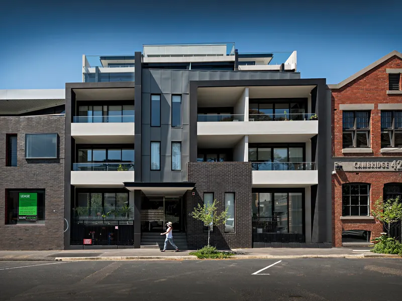 Modern and Spacious Studio