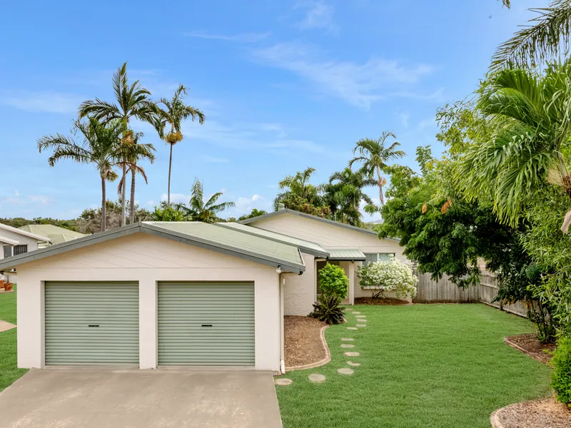 Convenient location combined with large family living!