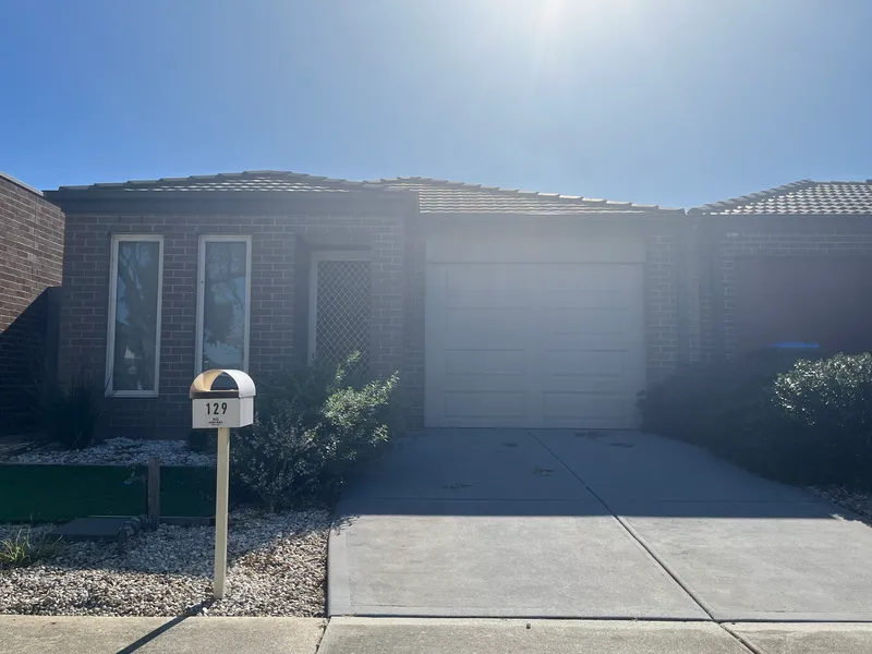 Modern Home with Convenience