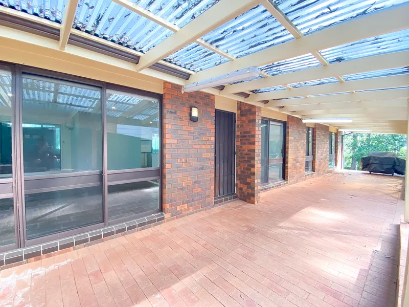 NORTH ROCKS PUBLIC SCHOOL CATCHMENT, A PERFECT FAMILY HOME