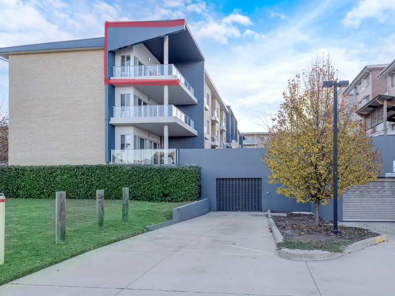 Two bedroom top floor apartment with views!