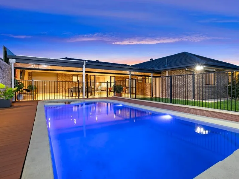 Family homes don't get better than this! 13.5kw Solar System