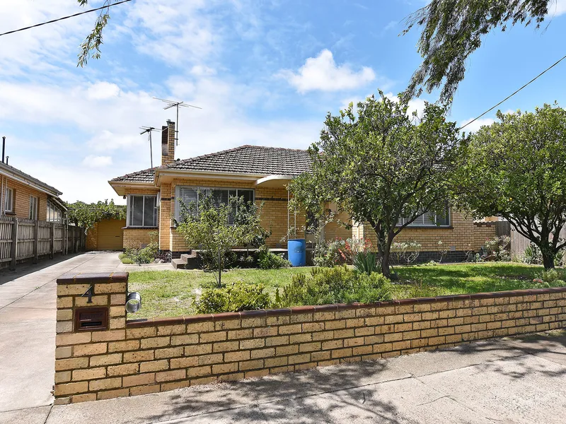 3 Bedroom Retro Home