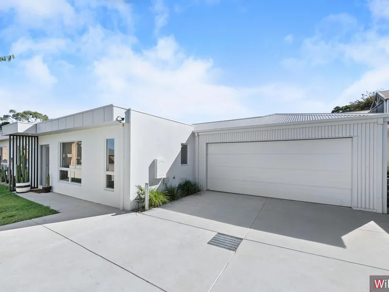 ENVIABLE HOME IN AN OUTSTANDING LOCATION