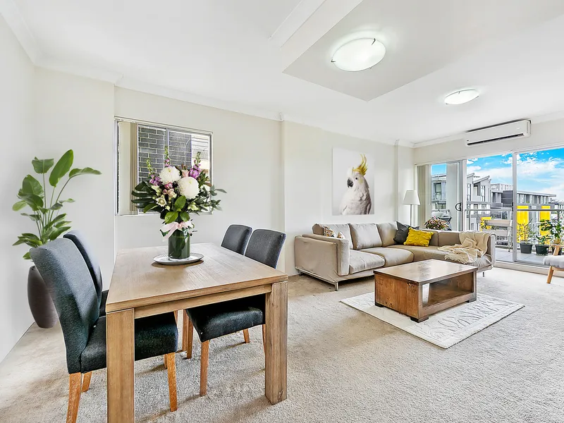 Executive living in Riverside Locale | North-West facing