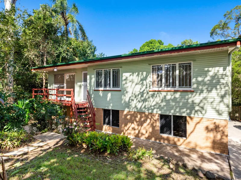 A Home With So Many Options on 1811m2