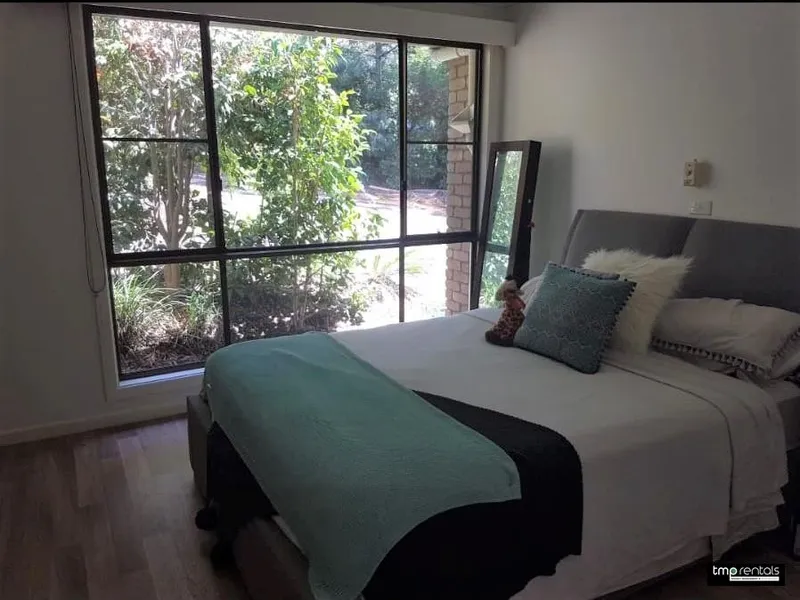 NORTH SIDE GRANNY FLAT !